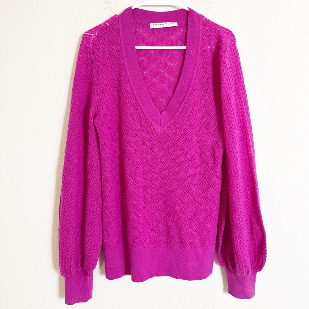 Trina Turk Fuchsia V-Neck Knit oversized Sweater
